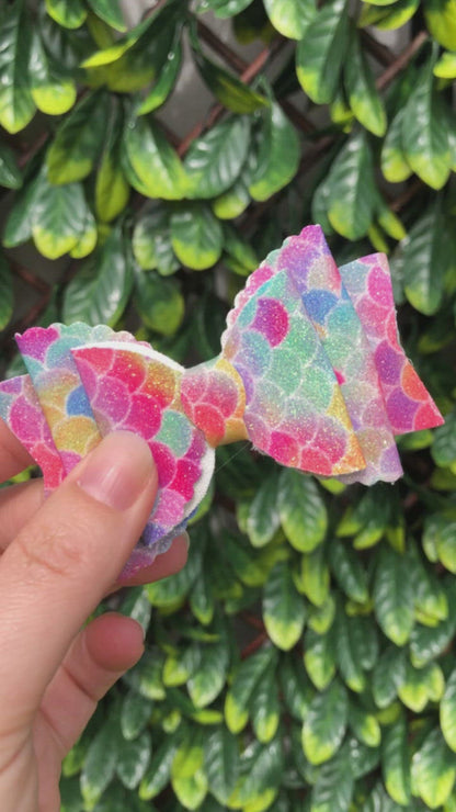Mermaid Scale Clip